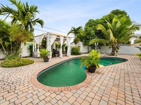 401 NW 183rd St, Miami Gardens FL 33169