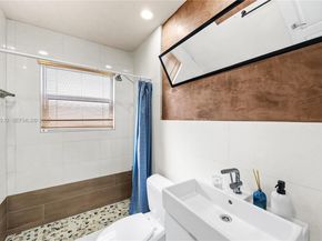 401 NW 183rd St, Miami Gardens FL 33169