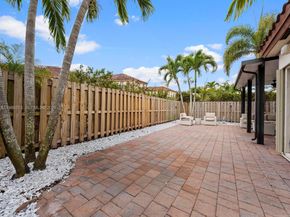 15404 SW 175th St, Miami FL 33187