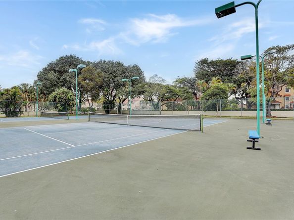 104 Gardens Dr 103, Pompano Beach FL 33069