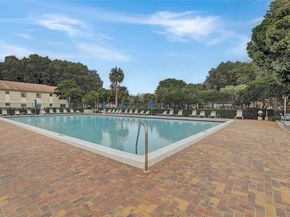 104 Gardens Dr 103, Pompano Beach FL 33069