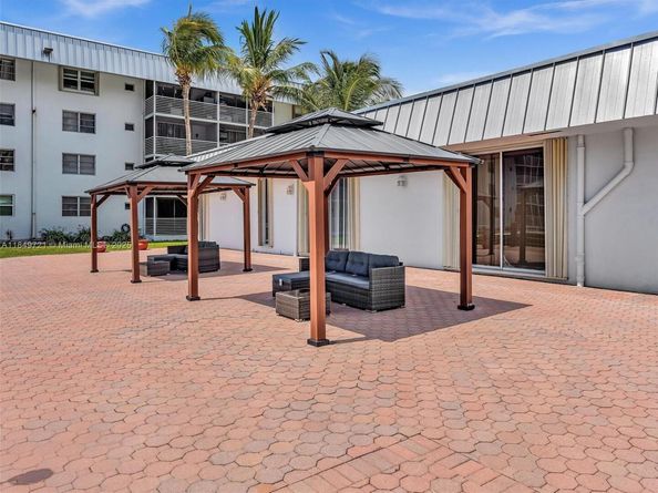 3600 NE 170th St 102, North Miami Beach FL 33160