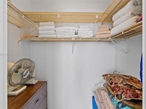 500 Three Islands Blvd 917, Hallandale Beach FL 33009