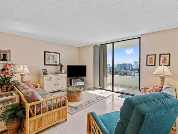 500 Three Islands Blvd 917, Hallandale Beach FL 33009