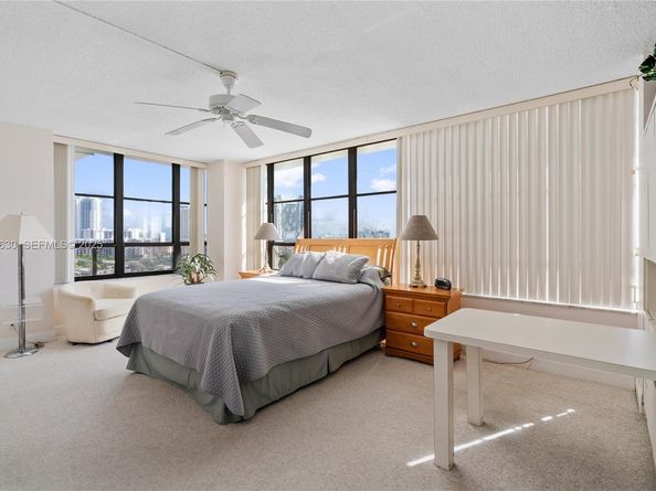 500 Three Islands Blvd 917, Hallandale Beach FL 33009