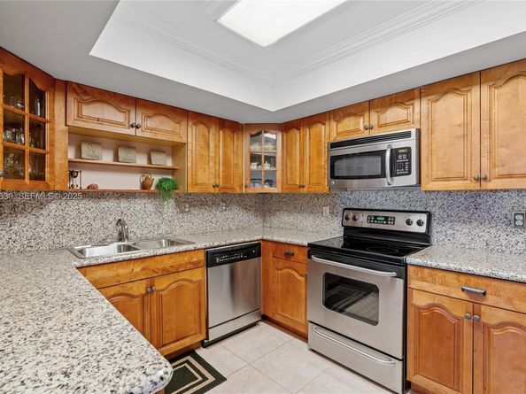 500 Three Islands Blvd 917, Hallandale Beach FL 33009