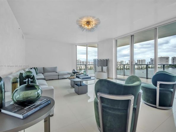 17301 Biscayne Blvd 910, North Miami Beach FL 33160