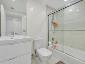 17301 Biscayne Blvd 910, North Miami Beach FL 33160