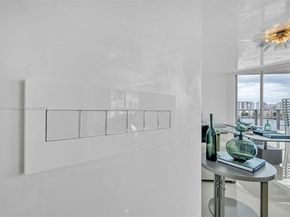 17301 Biscayne Blvd 910, North Miami Beach FL 33160