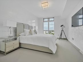 17301 Biscayne Blvd 910, North Miami Beach FL 33160