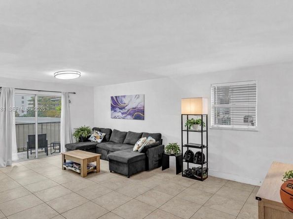 1236 Alton Rd 304, Miami Beach FL 33139