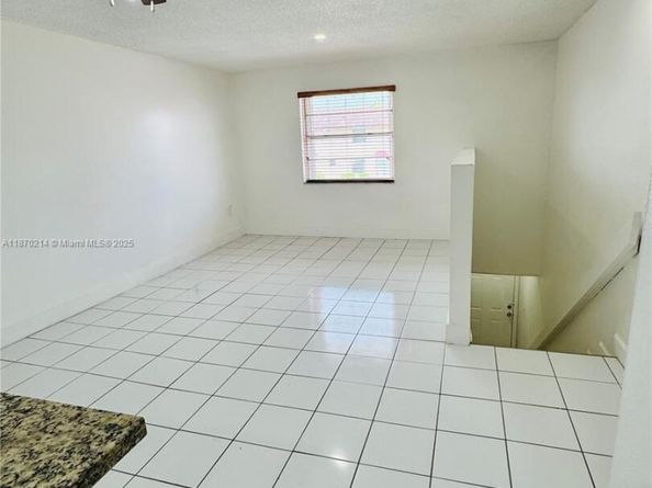 15280 SW 80th St 3, Miami FL 33193