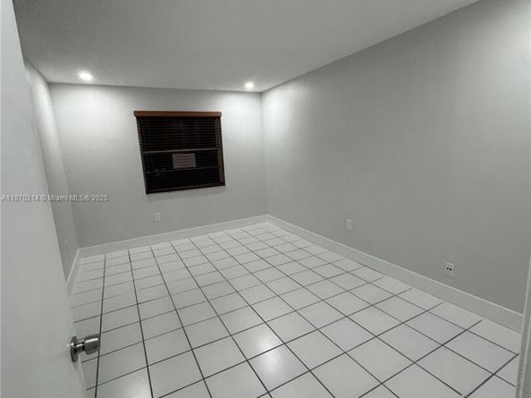 15280 SW 80th St 3, Miami FL 33193