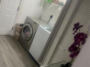 1858 NW 115th St, Miami FL 33167