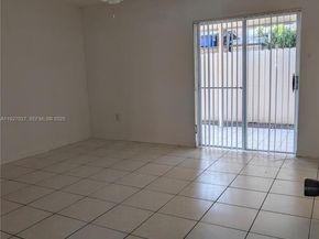2485 W 76th St, Hialeah FL 33016