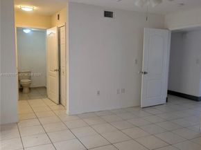 2485 W 76th St, Hialeah FL 33016