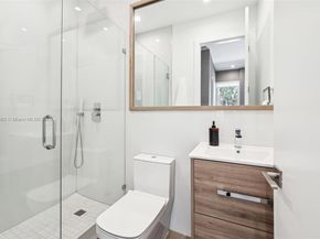 425 Harbor Dr, Key Biscayne FL 33149