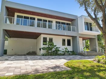 425 Harbor Dr