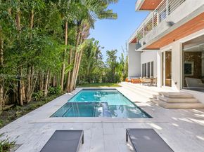 425 Harbor Dr, Key Biscayne FL 33149