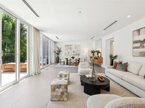 425 Harbor Dr, Key Biscayne FL 33149
