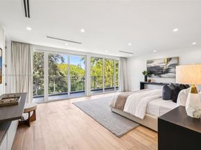 425 Harbor Dr, Key Biscayne FL 33149