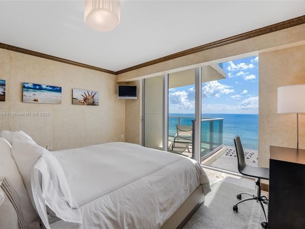 1455 Ocean Dr 1408, Miami Beach FL 33139