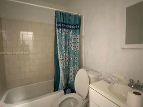 3956 NW 182nd Ln, Miami Gardens FL 33055