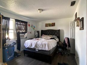 3956 NW 182nd Ln, Miami Gardens FL 33055