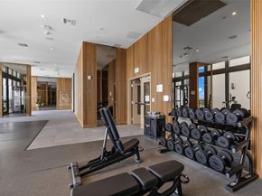 239 SW 9th St 2303, Miami FL 33130