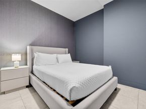 239 SW 9th St 2303, Miami FL 33130