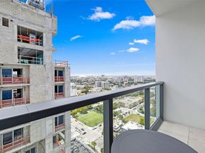 239 SW 9th St 2303, Miami FL 33130