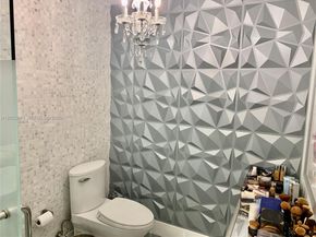 200 Biscayne Boulevard Way 4011, Miami FL 33131