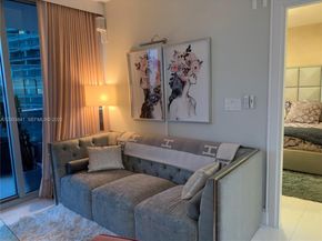 200 Biscayne Boulevard Way 4011, Miami FL 33131