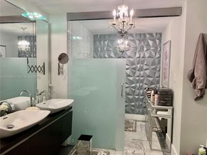 200 Biscayne Boulevard Way 4011, Miami FL 33131
