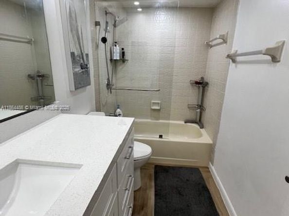 13466 SW 62nd St 105B, Miami FL 33183
