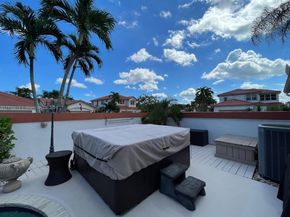 6953 Columbia Ct, Margate FL 33063