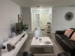 3309 Water Oak Dr 1304, Hollywood FL 33021