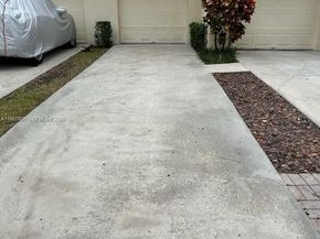 3309 Water Oak Dr 1304, Hollywood FL 33021