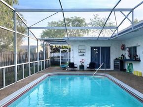 2450 NW 85th Ave, Sunrise FL 33322