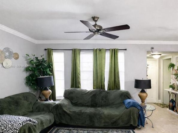 2450 NW 85th Ave, Sunrise FL 33322