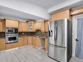 10981 SW 44th St, Miami FL 33165