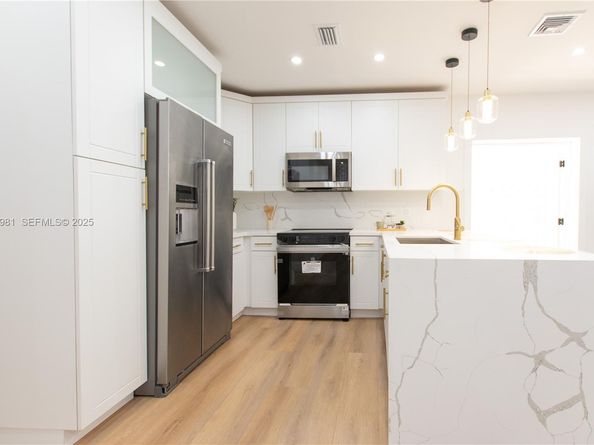 6210 Kimberly Blvd, North Lauderdale FL 33068