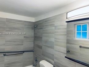 1300 Salzedo St 5, Coral Gables FL 33134