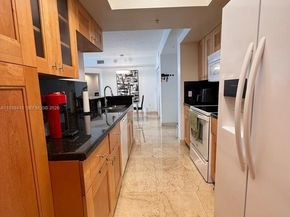 5085 NW 7th St 906, Miami FL 33126