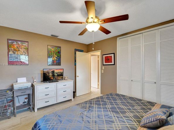 700 Layne Blvd 123, Hallandale Beach FL 33009