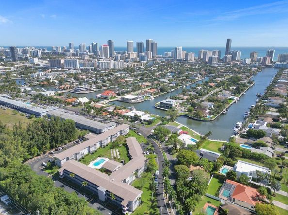 700 Layne Blvd 123, Hallandale Beach FL 33009