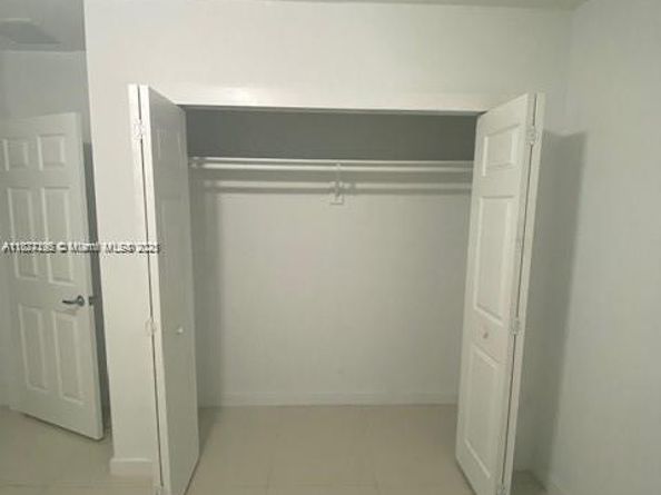 2271/2273 NW 66th St, Miami FL 33147