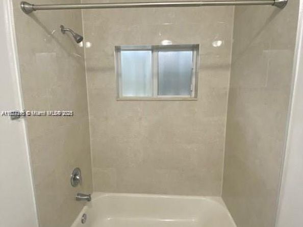 2271/2273 NW 66th St, Miami FL 33147