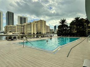 2600 E Hallandale Beach Blvd T3205, Hallandale Beach FL 33009