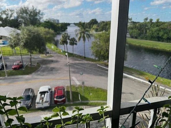 Undisclosed Address #A11899310, North Miami Beach FL 33162